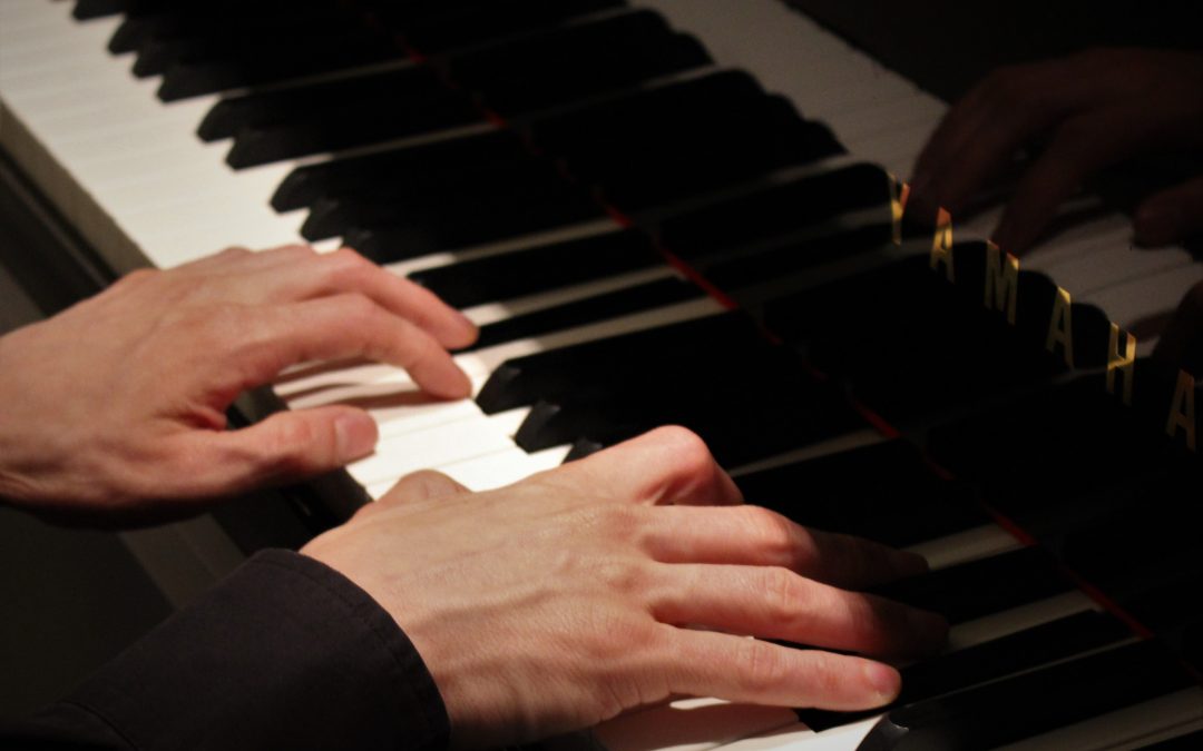 Piano finger technique